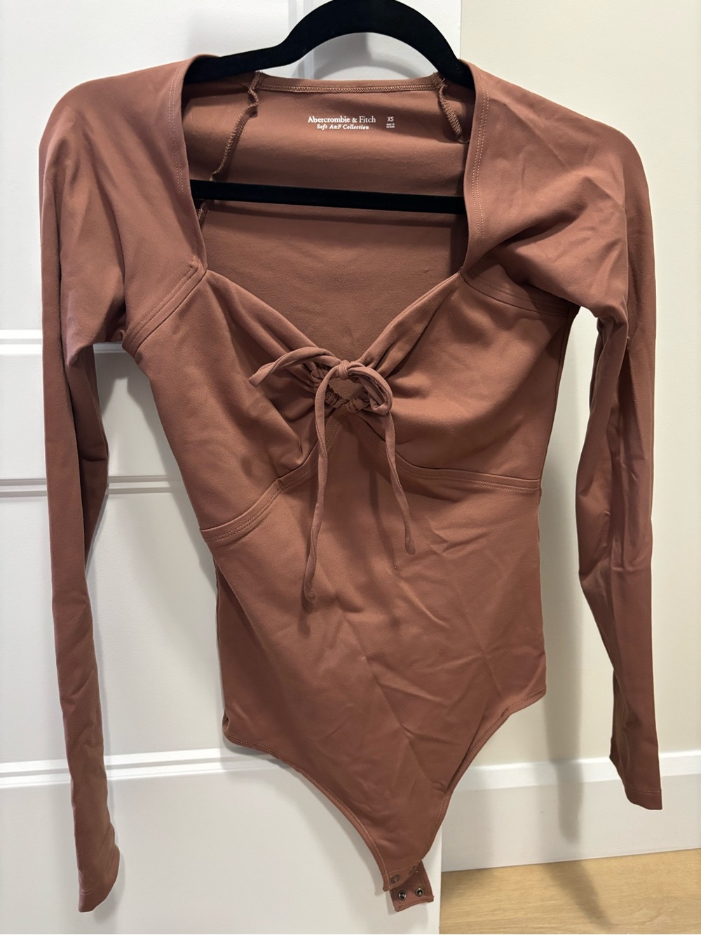 Abercrombie & Fitch Mauve-Brown Tie-Front Long Sleeve Bodysuit